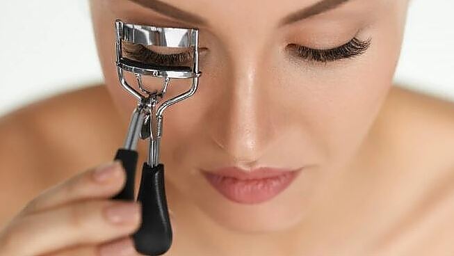 Best Eyelash Curlers For Asian Eyes